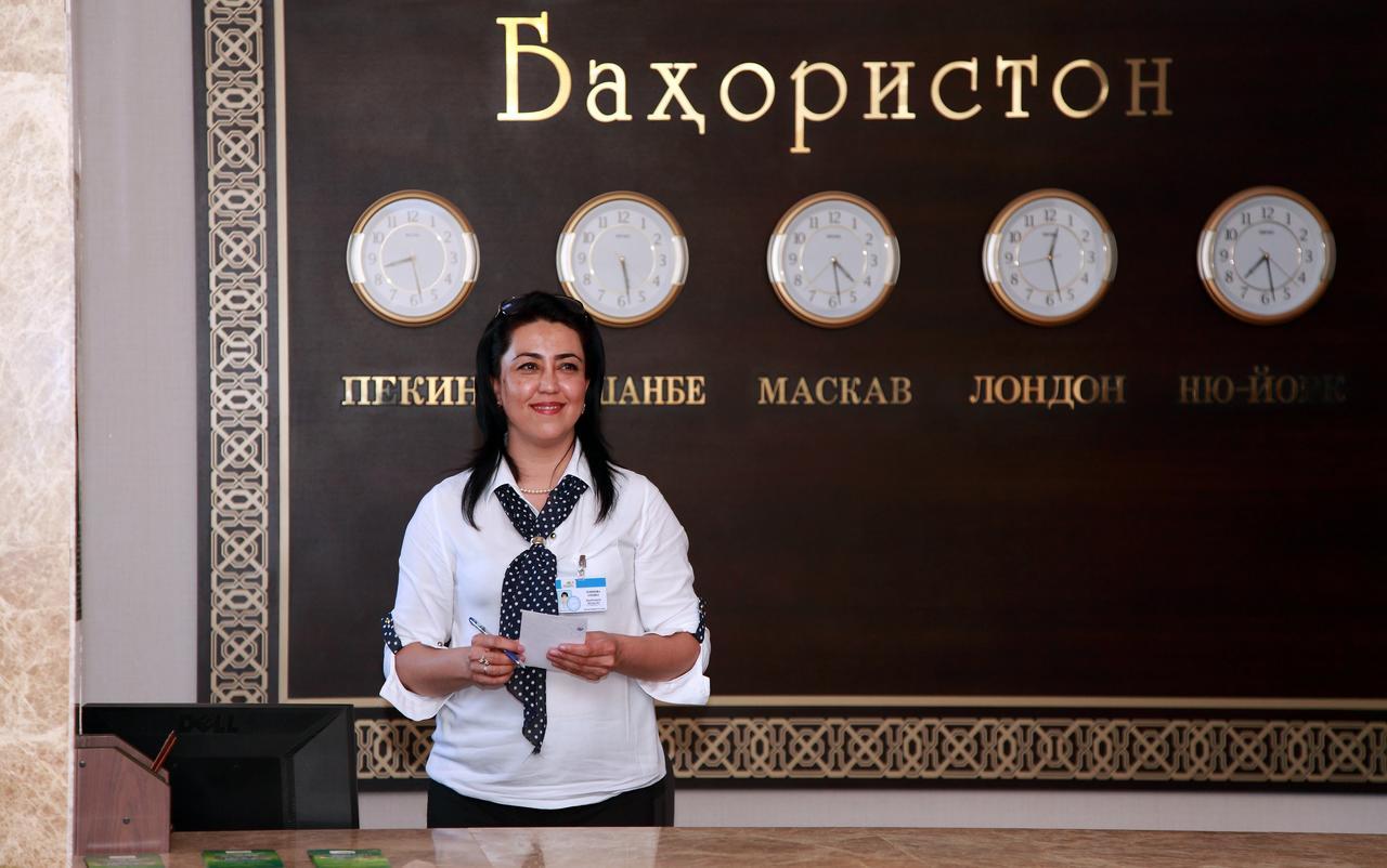 Bahoriston Hotel Guliston Εξωτερικό φωτογραφία